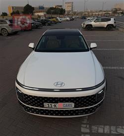 هيونداي أزيرا